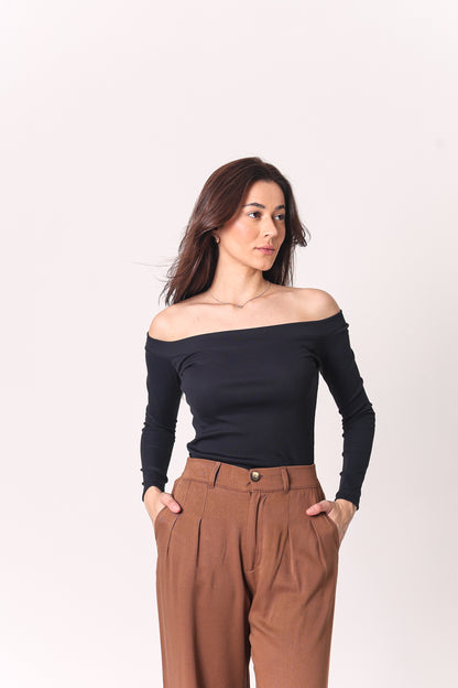 Blusa Bruna Raglan Feminina Ombro a Ombro em Poliamida Canelada